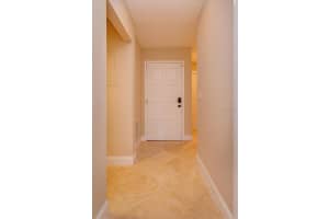 5303 INDIAN CREEK DRIVE, ORLANDO, FL 32811 - MLS#MFRO6406171