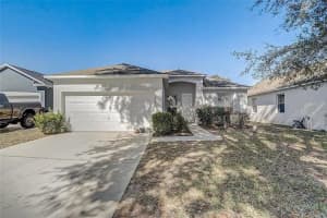310 Sunset View Dr, DAVENPORT