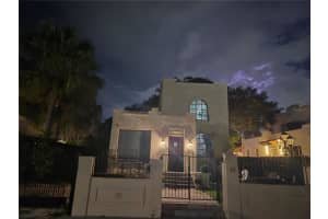 12 50TH STREET, MIAMI, FL 33137 - MLS#MFRO6406296
