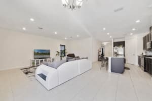 9222 WAVERLY WALK DRIVE, ORLANDO, FL 32817 - MLS#MFRO6406343
