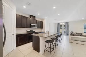 9222 WAVERLY WALK DRIVE, ORLANDO, FL 32817 - MLS#MFRO6406343