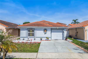2320 SANTA ANA STREET, KISSIMMEE, FL 34743 - MLS#MFRO6406401
