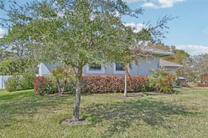 3955 OAK HOLLOW AVENUE, VERO BEACH, FL 32966 - MLS#MFRO6406658