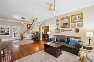 605 LAKEVIEW AVENUE, EUSTIS, FL 32726 - MLS#MFRO6406731