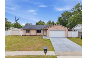 7641 COMPASS DRIVE, ORLANDO, FL 32810 - MLS#MFRO6406790