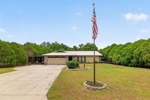 5 Lonesome Pine Trl, YALAHA
