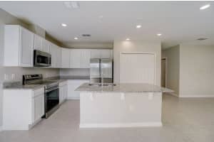 589 BROADOAK DRIVE, DUNDEE, FL 33838 - MLS#MFRO6406921