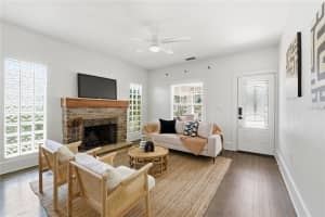 204 BROWN AVENUE, ORLANDO, FL 32801 - MLS#MFRO6407778