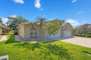 208 LAMONTE POINT CT, DEBARY, FL 32713 - MLS#MFRO6407800