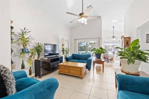 508 HILLCREST DRIVE, DAVENPORT, FL 33897 - MLS#MFRO6407857