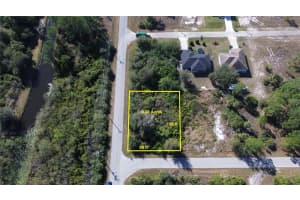 880 GULF LANE, LEHIGH ACRES, FL 33974 - MLS#MFRO6407871