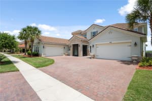 760 WINDLASS COURT, KISSIMMEE, FL 34746 - MLS#MFRO6407891