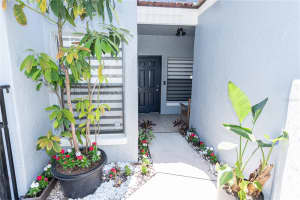 4704 CHEVY PLACE, ORLANDO, FL 32811 - MLS#MFRO6407994