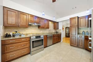 998 EL LAGO TERRACE, WINTER SPRINGS, FL 32708 - MLS#MFRO6408037
