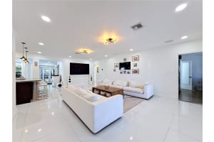 821 83RD ST, MIAMI BEACH, FL 33141 - MLS#MFRO6408077