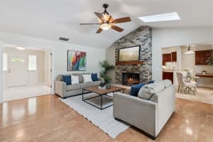 4418 WILLOW SHADE COURT, ORLANDO, FL 32835 - MLS#MFRO6408179