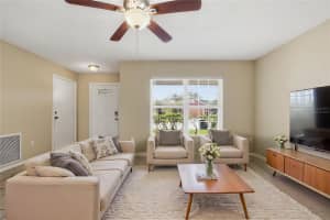 617 GREYS FERRY ROAD, ORLANDO, FL 32811 - MLS#MFRO6408301