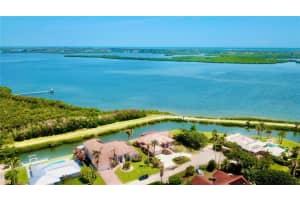 3556 Lucia Dr, VERO BEACH