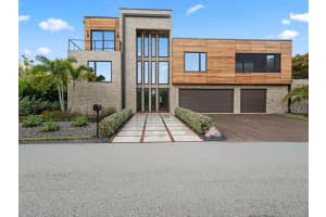 2945 PYRULA DRIVE, LONGBOAT KEY, FL 34228 - MLS#MFRO6408404