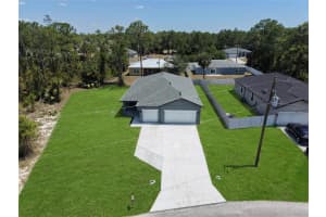 8010 SANDALWOOD CIRCLE, LABELLE, FL 33935 - MLS#MFRO6408496