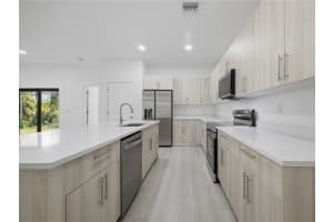 8010 SANDALWOOD CIRCLE, LABELLE, FL 33935 - MLS#MFRO6408496