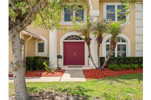 2394 HUNTINGDALE LANE, OVIEDO, FL 32765 - MLS#MFRO6408624