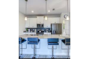 452 OCEAN COURSE AVENUE, DAVENPORT, FL 33896 - MLS#MFRO6408953