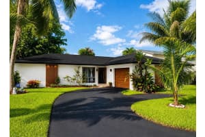 7551 Sw 42nd Pl, DAVIE