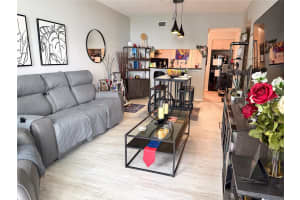 322 CENTRAL BOULEVARD, ORLANDO, FL 32801 - MLS#MFRO6409231