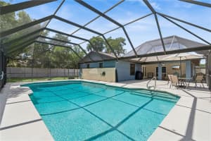 380 LAKE STREET, UMATILLA, FL 32784 - MLS#MFRO6409514