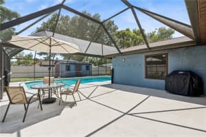 380 LAKE STREET, UMATILLA, FL 32784 - MLS#MFRO6409514