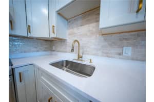 4945 LESCOT LANE, ORLANDO, FL 32811 - MLS#MFRO6409608