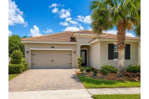 1047 OAK BLUFF DRIVE, DAVENPORT, FL 33837 - MLS#MFRO6409756