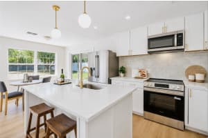 1110 MAYFLOWER AVENUE, DELTONA, FL 32725 - MLS#MFRO6409939