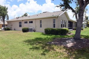 2294 SIFIELD GREENS WAY, SUN CITY CENTER, FL 33573 - MLS#MFRO6409997