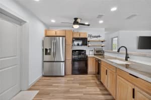 529 GOTTSCHE AVENUE, EUSTIS, FL 32726 - MLS#MFRO6410377