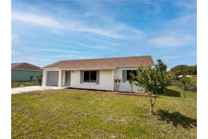 2904 BEAL STREET, DELTONA, FL 32738 - MLS#MFRO6410391