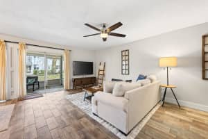 2412 TACK ROOM LANE, ORLANDO, FL 32812 - MLS#MFRO6410448