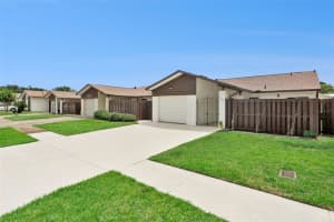 2026 KINGS CROSSING, WINTER HAVEN, FL 33880 - MLS#MFRO6410748