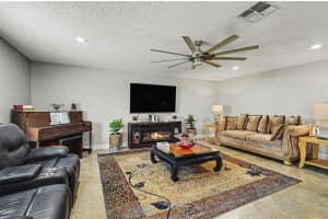 121 MAYFIELD DRIVE, SANFORD, FL 32771 - MLS#MFRO6410974
