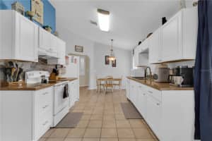 105 HOLLOWAY COURT, SANFORD, FL 32771 - MLS#MFRO6411288