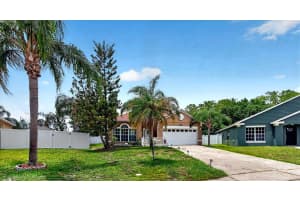 2304 SAPHIRE COURT, KISSIMMEE, FL 34743 - MLS#MFRO6411463