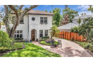 1413 OSCEOLA COURT, ORLANDO, FL 32806 - MLS#MFRO6411631