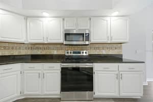 504 STRATFIELD DRIVE, LUTZ, FL 33549 - MLS#MFRO6411732