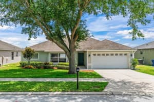 214 Compass Rose Dr, GROVELAND