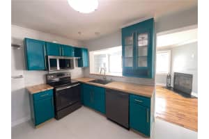 302 DRURY AVENUE, KISSIMMEE, FL 34744 - MLS#MFRO6411839