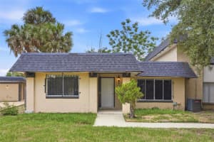 5423 BROOKSWOOD WAY, ORLANDO, FL 32808 - MLS#MFRO6411909
