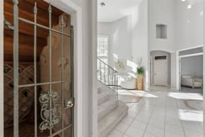 9833 CAMBERLEY CIRCLE, ORLANDO, FL 32836 - MLS#MFRO6412198