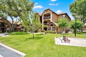 360 LAKE ONTARIO COURT, ALTAMONTE SPRINGS, FL 32701 - MLS#MFRO6412224