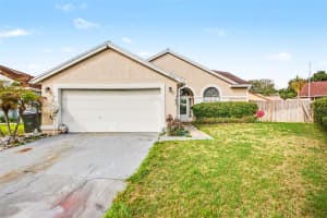 2058 SUE ELLEN COURT, APOPKA, FL 32703 - MLS#MFRO6412435